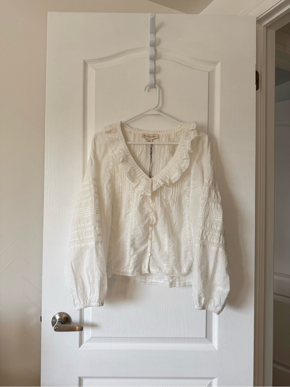 NEW Jennifer & Grace 100% cotton ruffle blouse